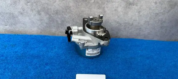 Maserati Quattroporte Vacuum pump 303259