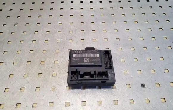 Audi Q7 4L Door control unit/module 4L0959792B 4L0910793B