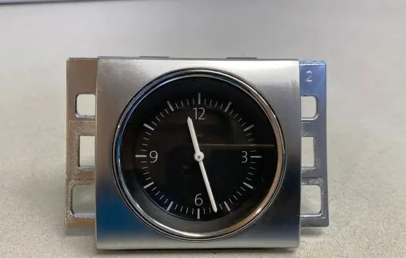 Volkswagen PASSAT B7 Clock 3AA919204A