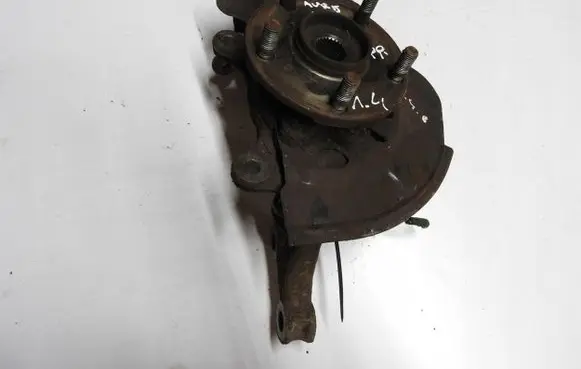 Toyota Auris 150 Front wheel hub spindle knuckle