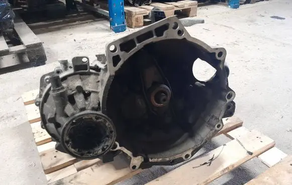Seat Ibiza IV (6J,6P) Manual 5 speed gearbox MZN 02K301107B