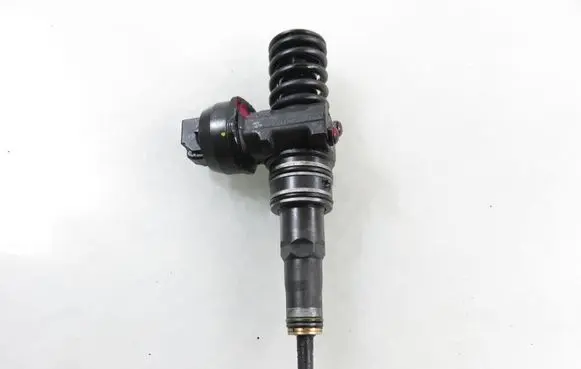 Skoda Fabia Mk1 (6Y) Fuel injector 0414720035 045130073T