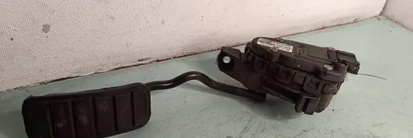 Renault Laguna II Accelerator throttle pedal 6PV00811902 8200700363