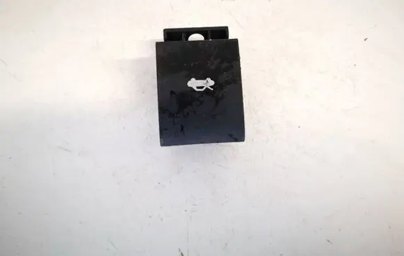 Chrysler 200 Engine bonnet (hood) release handle