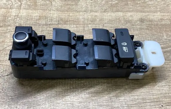 Land Rover Discovery 5 Electric window control switch CPLA14540AG SWA03 19W321