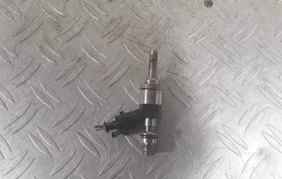 Porsche Cayenne (9PA) Fuel injector 94860523000