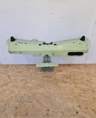 Renault Twingo II Radiator support slam panel