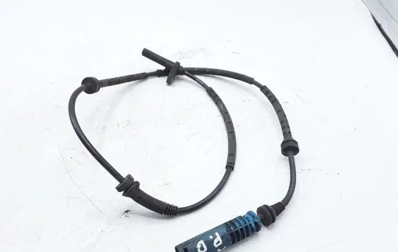 BMW X3 E83 ABS brake wheel speed sensor 0265007621