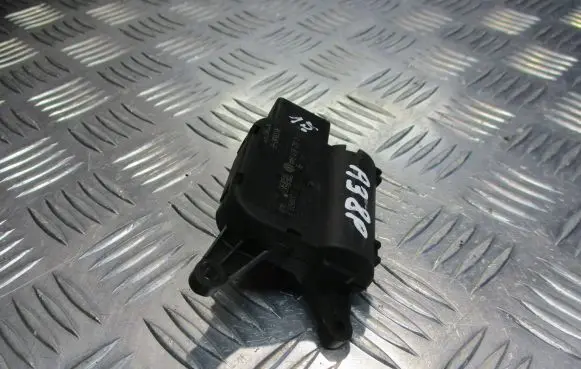 Audi A3 S3 8P Central body control module 1K2907511