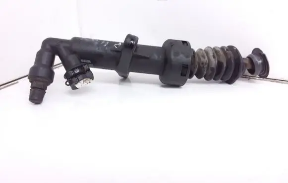Peugeot 407 Clutch slave cylinder 