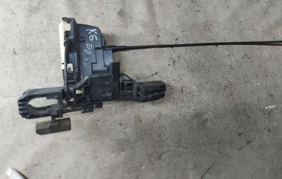 Renault Espace - Grand espace IV Rear door lock 8200008430