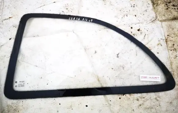 Opel Corsa B Rear side window as2