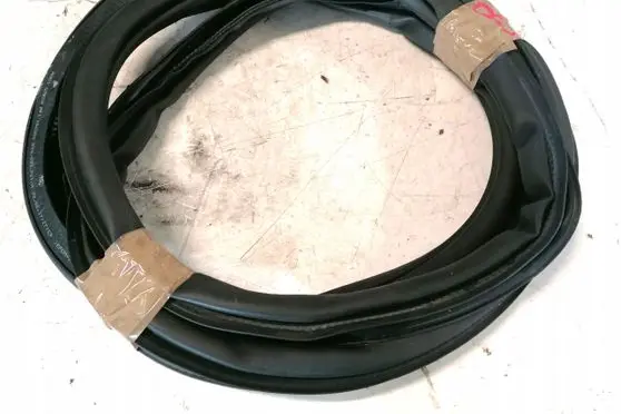 Audi Q2 - Rubber seal loading door 81A833721A