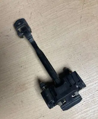 Volvo XC60 Rear door check strap stopper 31298467