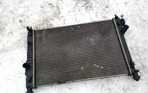 Chevrolet Aveo Coolant radiator 622502 8820aq
