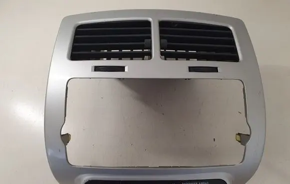 Toyota Urban Cruiser (XP110) Dash center air vent grill 5541252410 5556412040