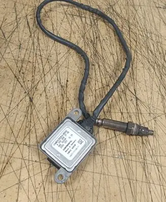 Mercedes-Benz C W205 Lambda probe sensor A0009053706