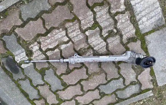 Volkswagen Polo VI Steering rack 2Q0423057J