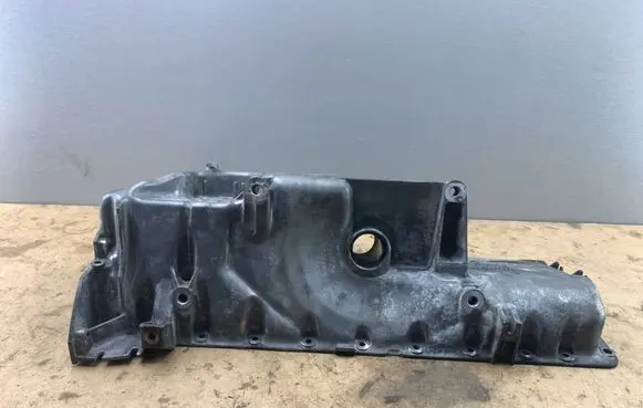 BMW X5 E70 Oil sump 11137796 11137796325 14341610