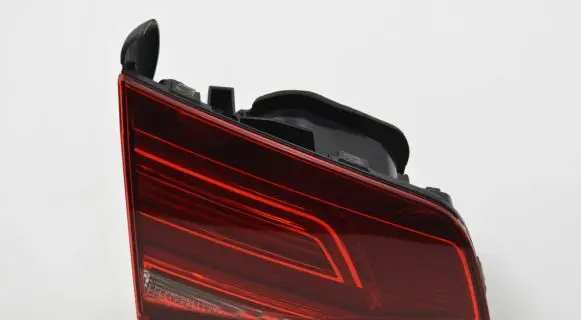 Volkswagen PASSAT B8 Tailgate rear/tail lights 3G5945093C