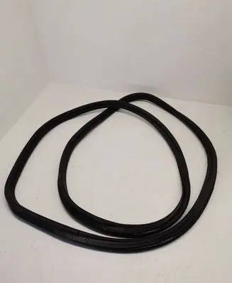 BMW 6 F06 Gran coupe Trunk rubber seal (body) 7228502