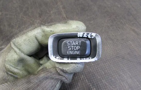 Volvo V40 Cross country Engine start stop button switch 31394114