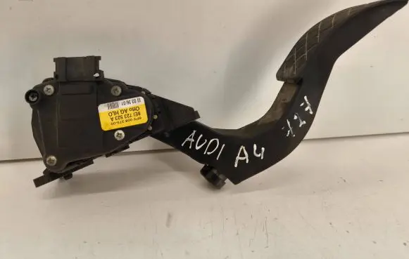 Audi A4 S4 B6 8E 8H Accelerator throttle pedal 8E1723523A 6PV00837500