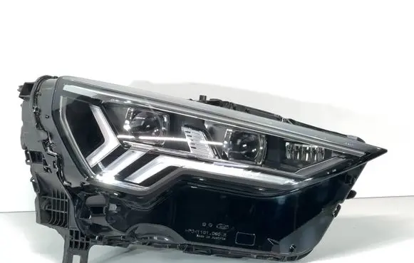 Audi Q3 F3 Headlight/headlamp 83A941036