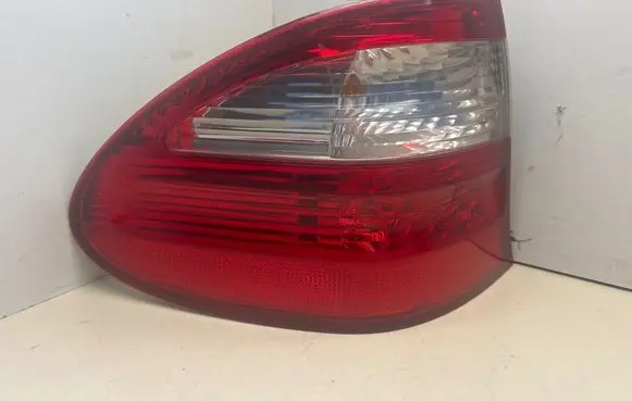 Mercedes-Benz E W211 Rear/tail lights A2118201564