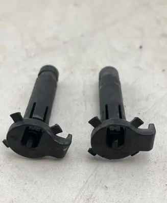 Audi Q3 8U Radiator mount bracket 