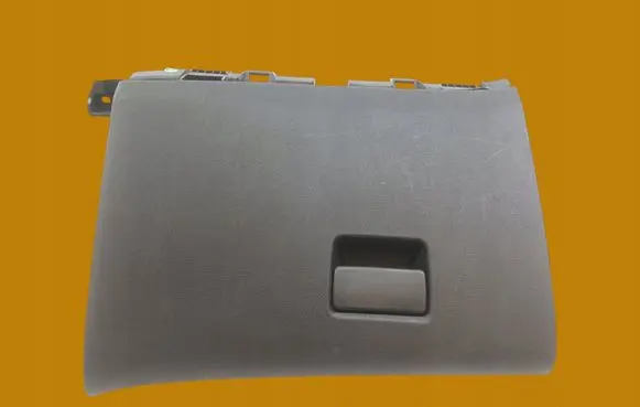 Opel Astra J Glove box