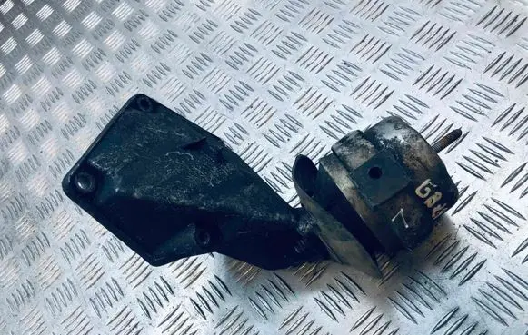 Audi A6 S6 C5 4B Engine mount bracket