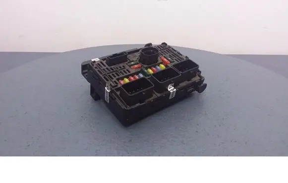 Peugeot 407 Fuse box set 9658070980