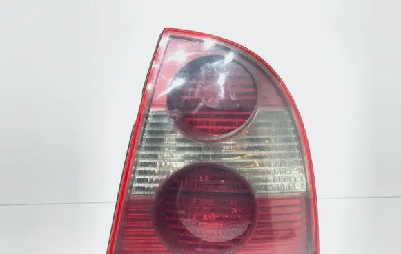 Volkswagen PASSAT B5.5 Rear/tail lights 3B5945096AE