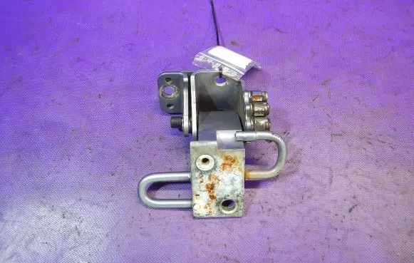 Audi A4 S4 B6 8E 8H Front door lower hinge 8E0831412B
