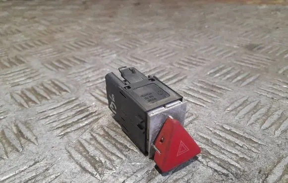 Volkswagen PASSAT B6 Hazard light switch 3c0953505
