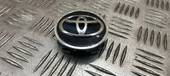 Toyota RAV 4 (XA40) Original wheel cap