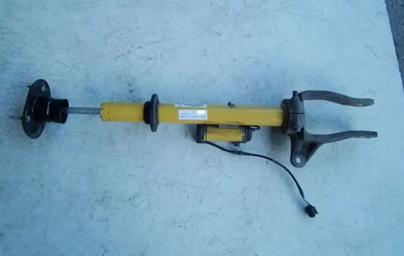 Jeep Grand Cherokee Rear shock absorber/damper 68256888AA