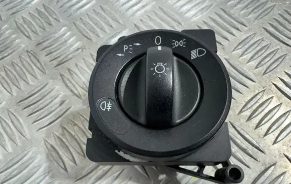Mercedes-Benz Sprinter W906 Light switch A9065450104