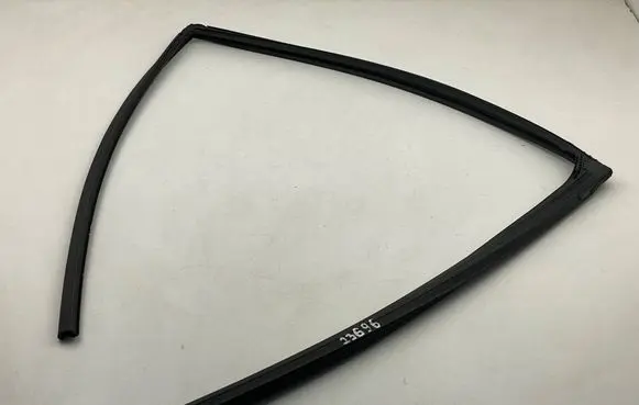 Toyota Prius xw60 Rubber seal front door window/glass 