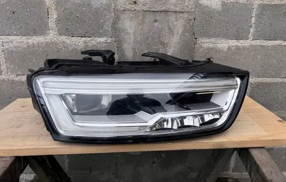 Audi Q3 F3 Headlight/headlamp 8U0941034