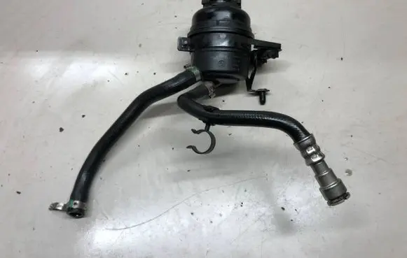 BMW X1 E84 Power steering fluid tank/reservoir 6851218 10637110