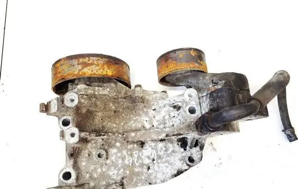 Honda Accord Engine mounting bracket