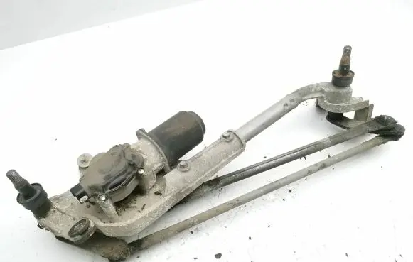 Honda Accord Front wiper linkage and motor 84110844