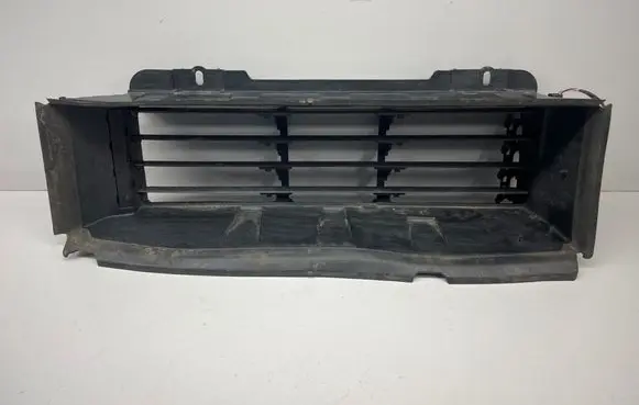 Dacia Sandero III Radiator trim 214F60895R