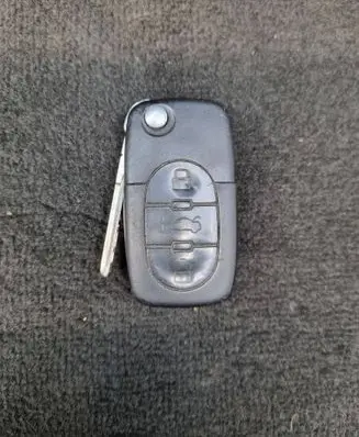 Audi A4 S4 B6 8E 8H Ignition key/card 8Z0837231D