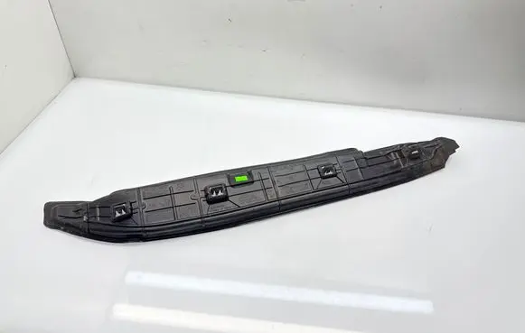 BMW iX Fender end trim 20024110 117846A2 7948158