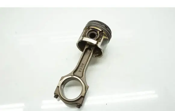 Mazda 5 Piston with connecting rod 