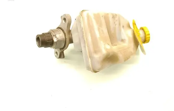 Master brake cylinder