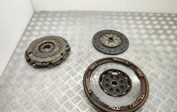 Mercedes-Benz A W176 Clutch set kit A0262500501